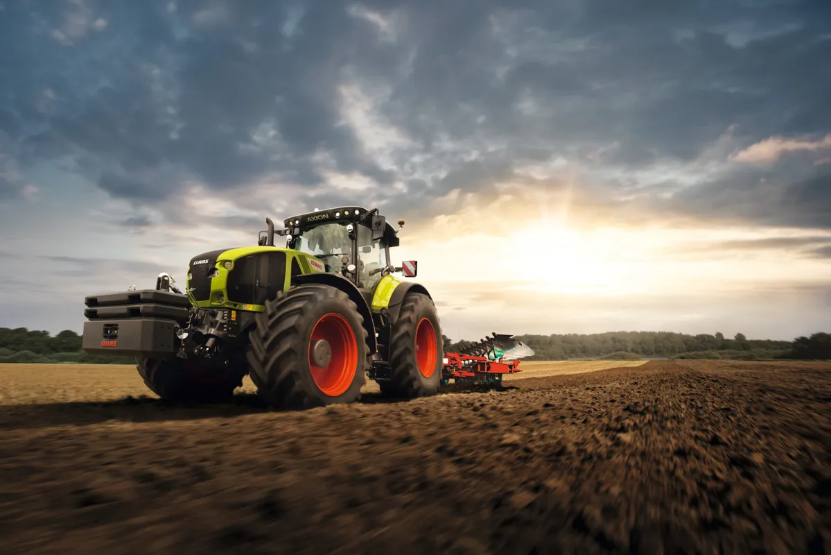 CLAAS AXION 930