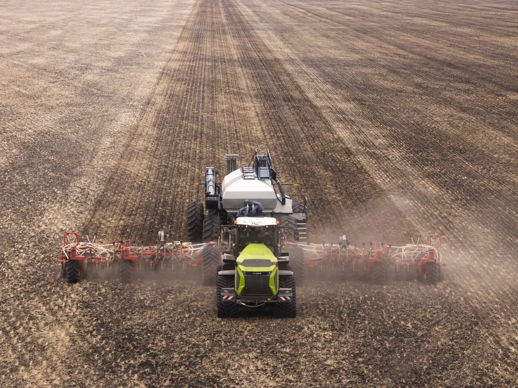 CLAAS XERION 12.590 TERRA TRAC