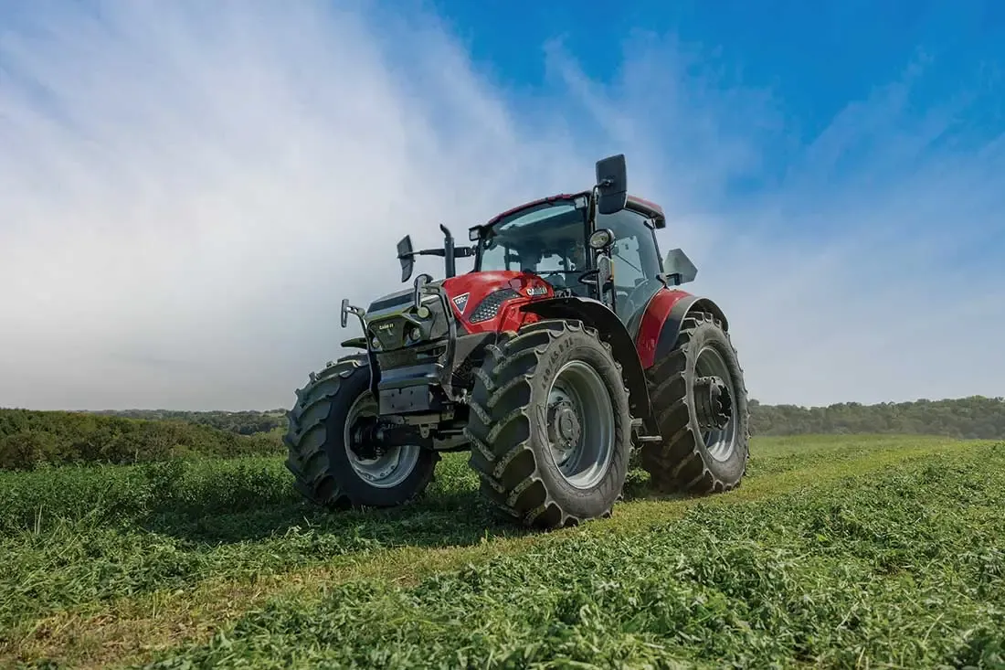 Case IH Farmall 120C