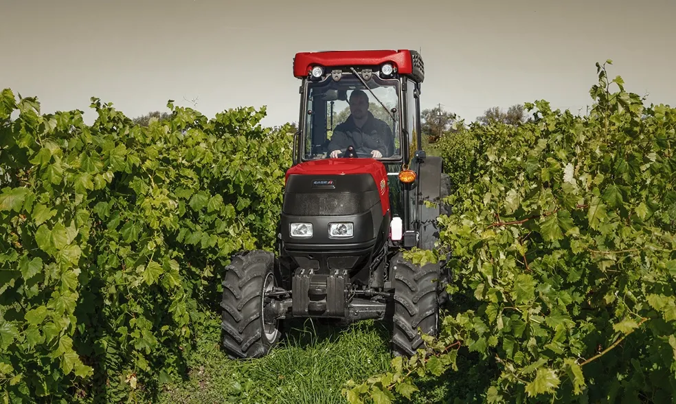 Case IH Farmall 80N