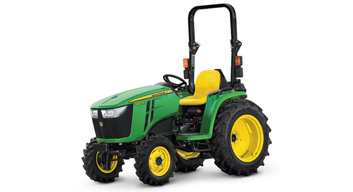 John Deere 3025E