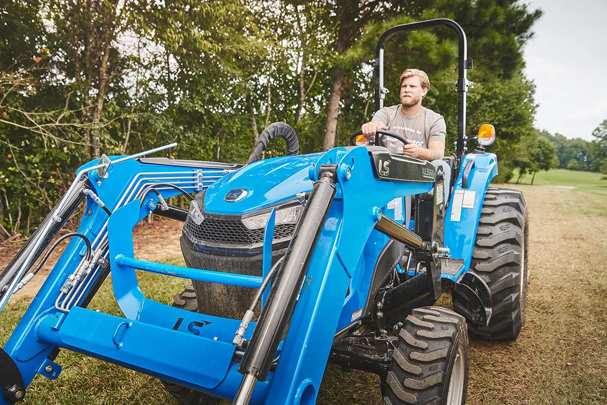 LS Tractor MT232E