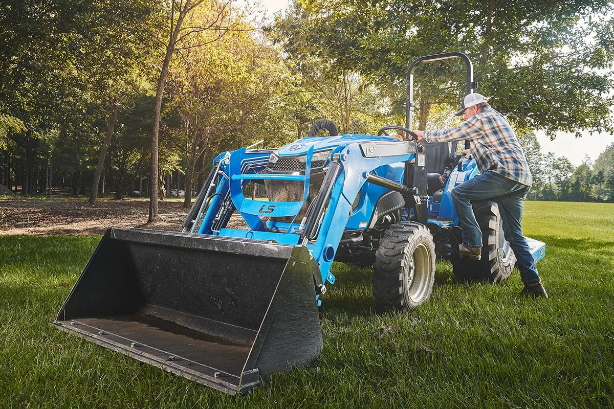 LS Tractor MT232H