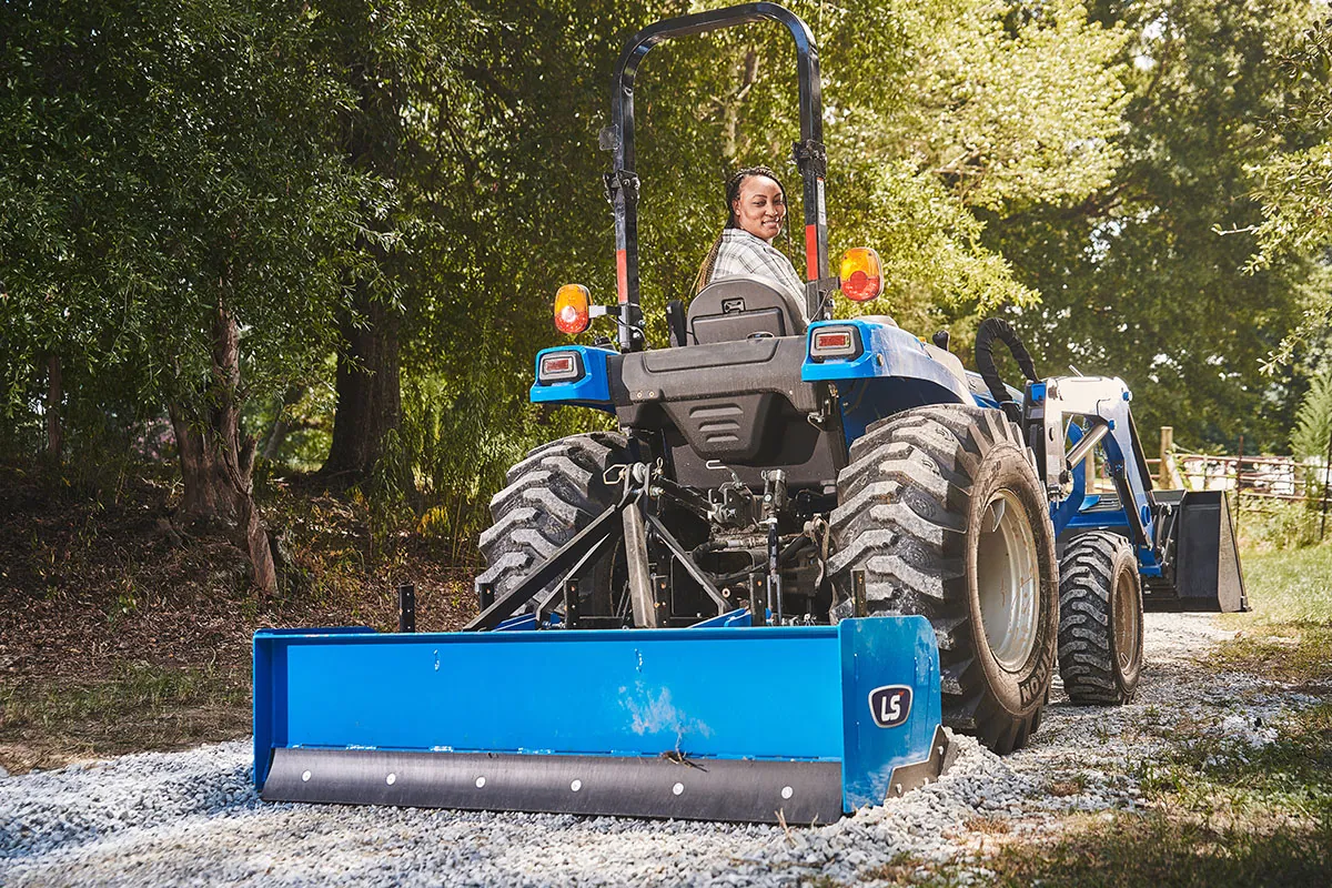 LS Tractor MT232HE