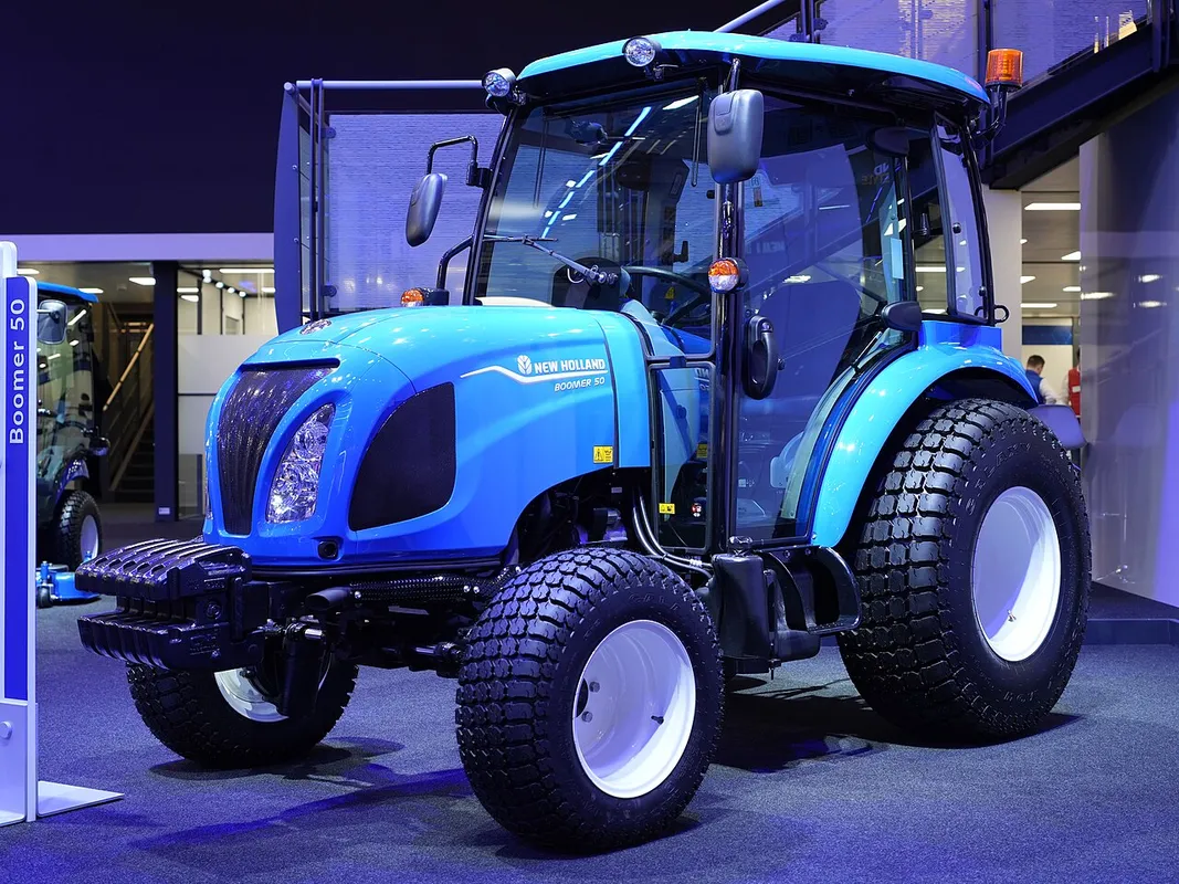 New Holland Boomer 40