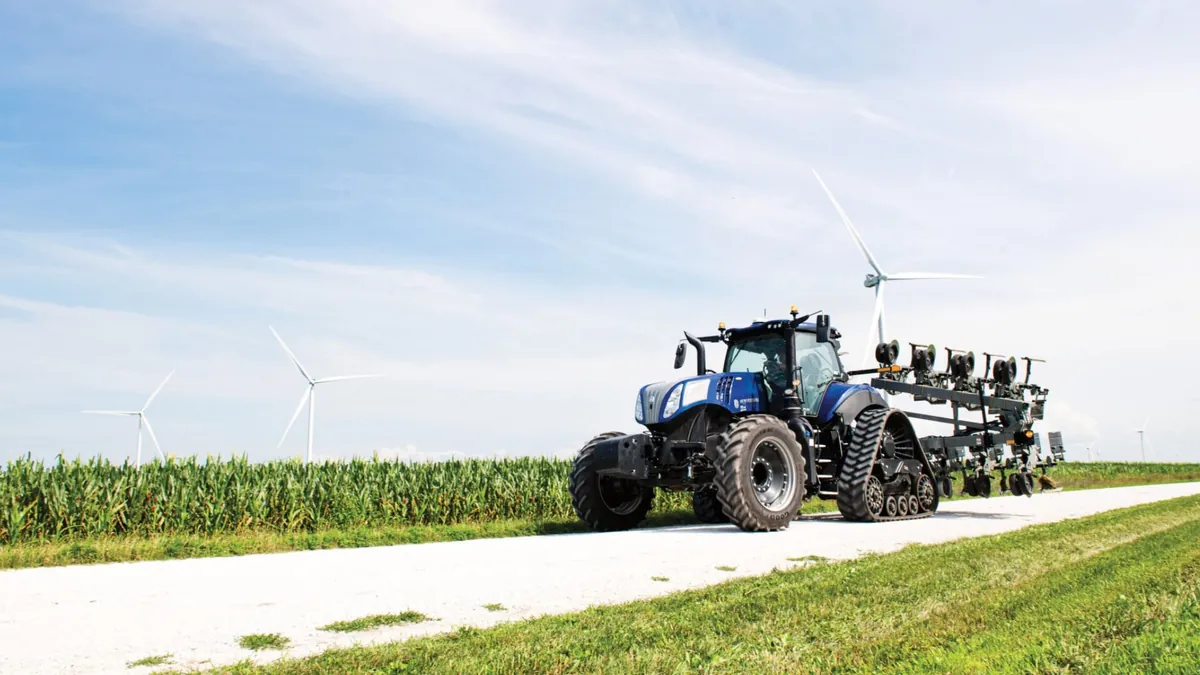 New Holland T8.435 SmartTrax